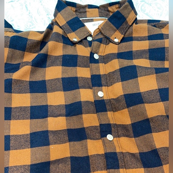 Men’s flannel shirt in color rust+blue. Size 16.5 ( medium) - Picture 2 of 4